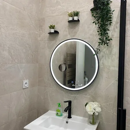 Cosy Avec Oasis Privée, Salle De Jeux, Vélos Bienvenus Appartement